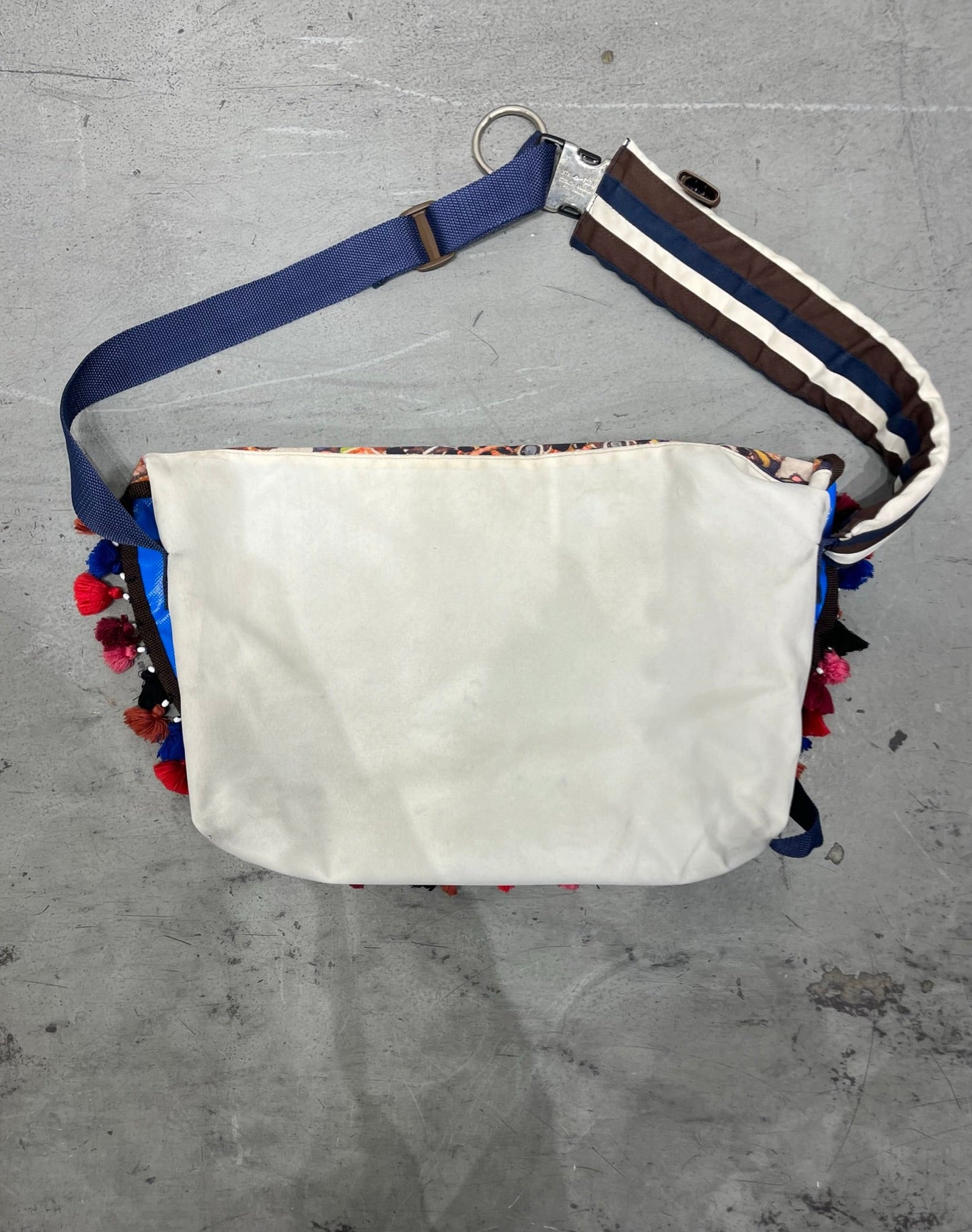 UNDERCOVER SS09 Ethnic Zozovilla Messenger Bag