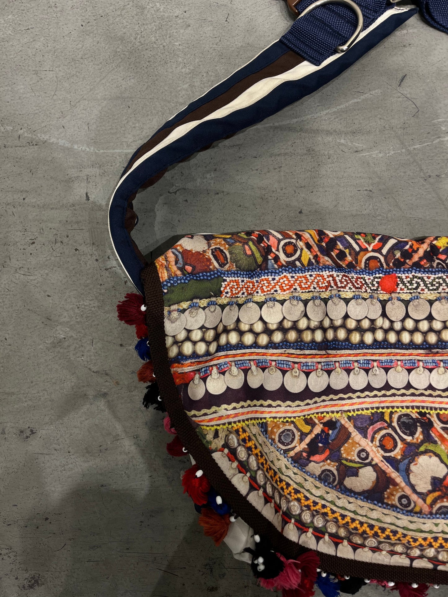 UNDERCOVER SS09 Ethnic Zozovilla Messenger Bag